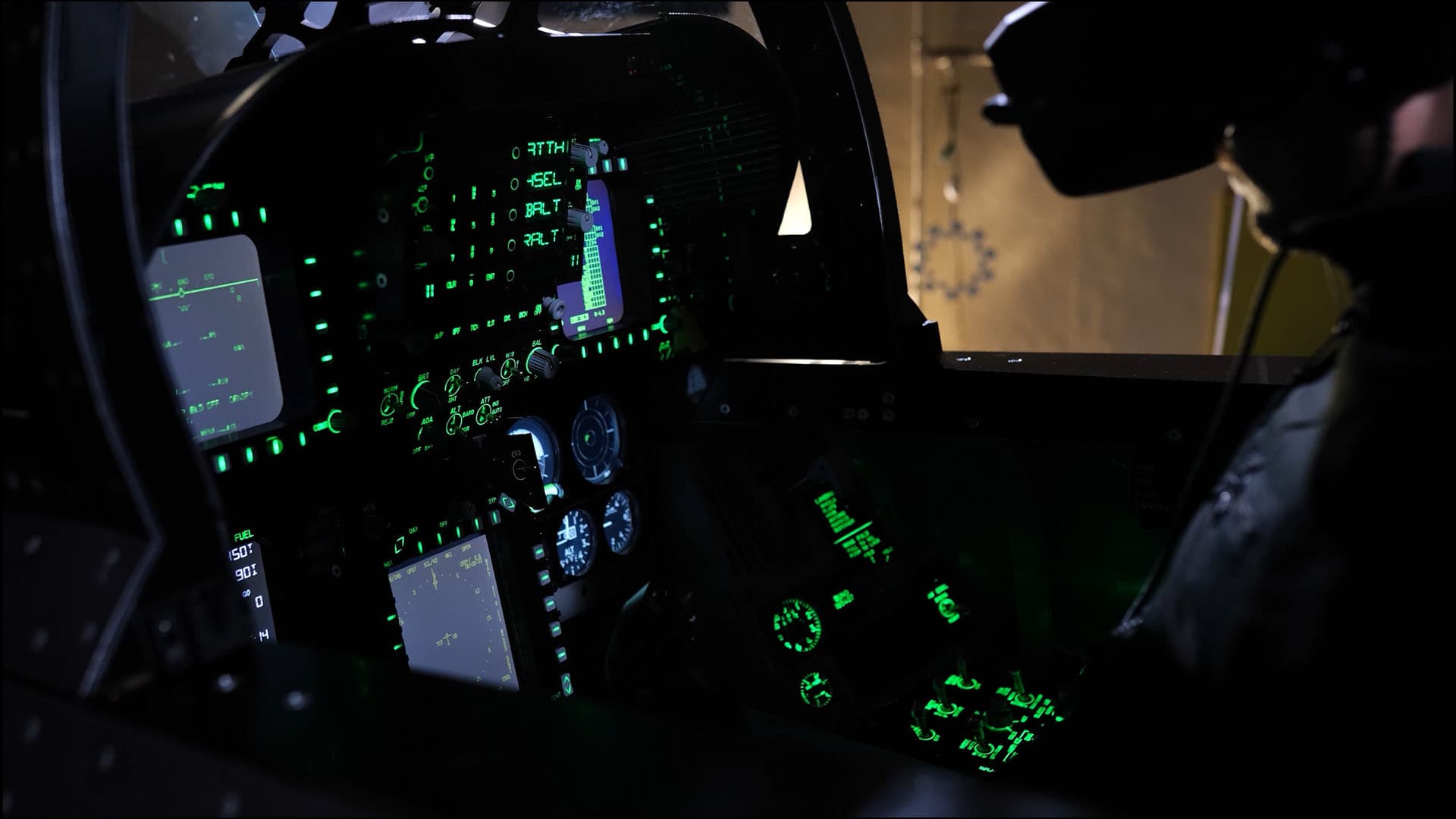 6DOF flight motion simulator on the PS-6TL-800 motion platform - photo 4