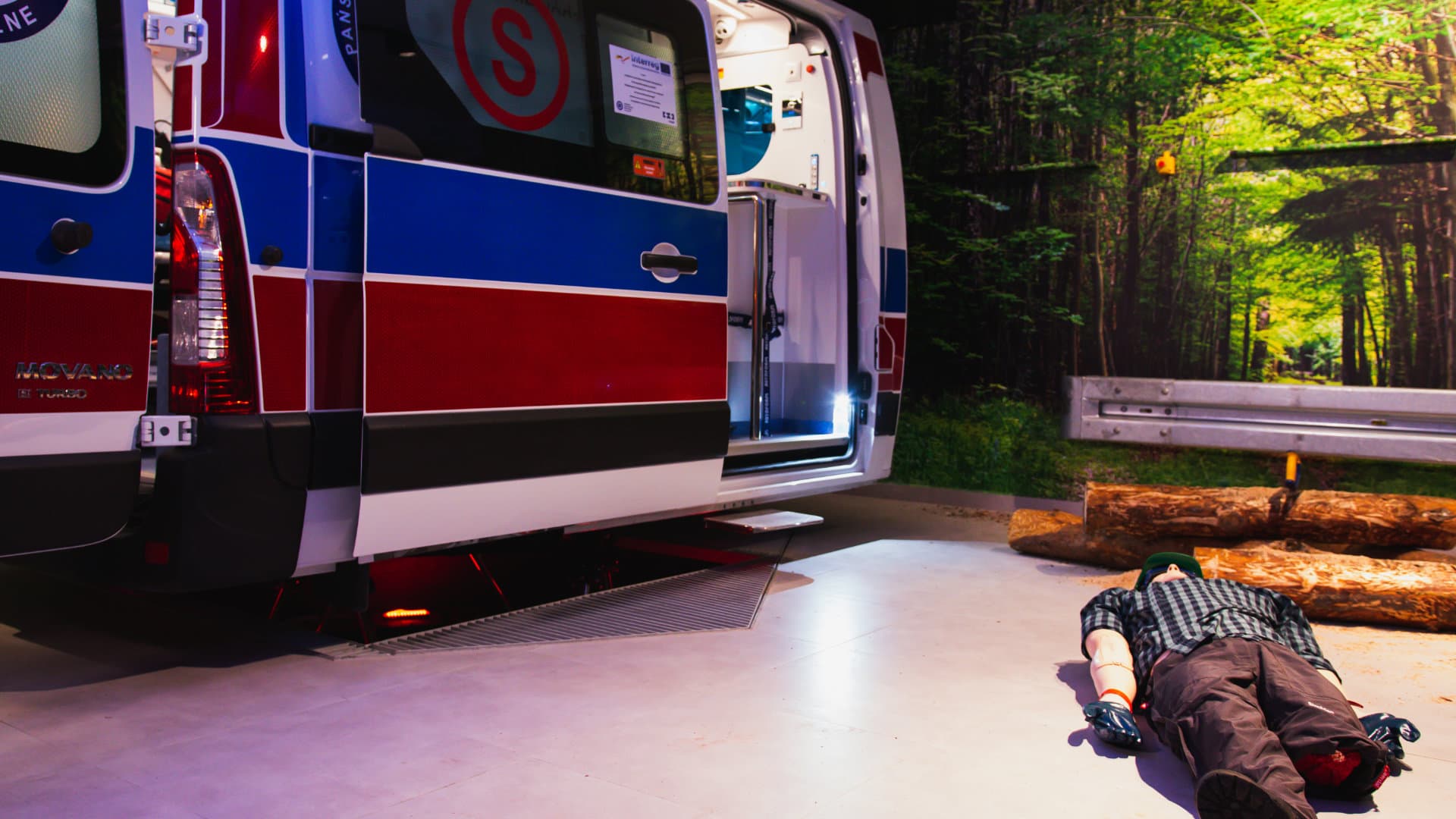 The Ambulance Medical Compartment Simulator on the PS-6TM-2500 motion platform - photo 2