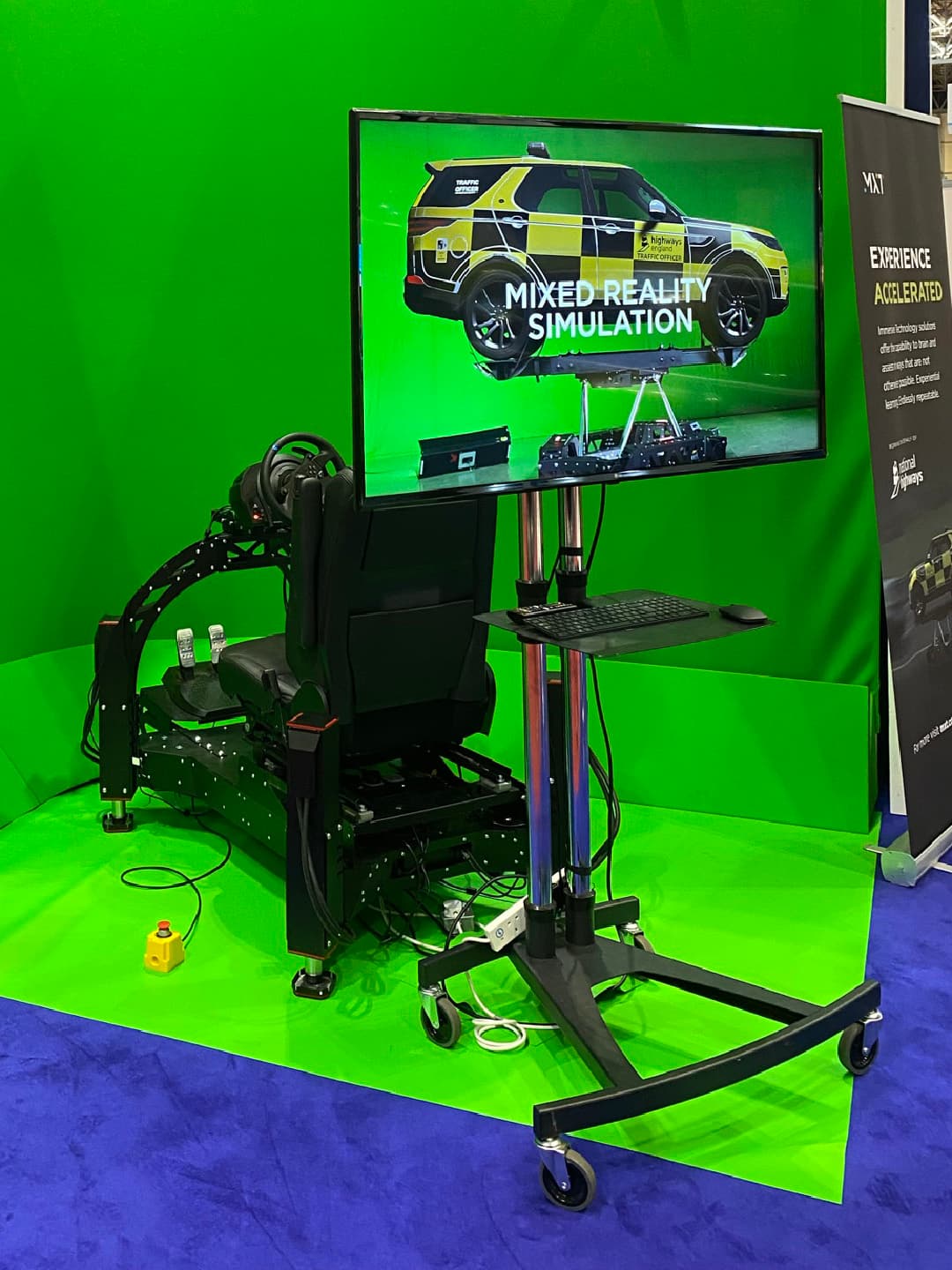 Mixed Reality Simulation on the QS-220 motion platform - photo 1