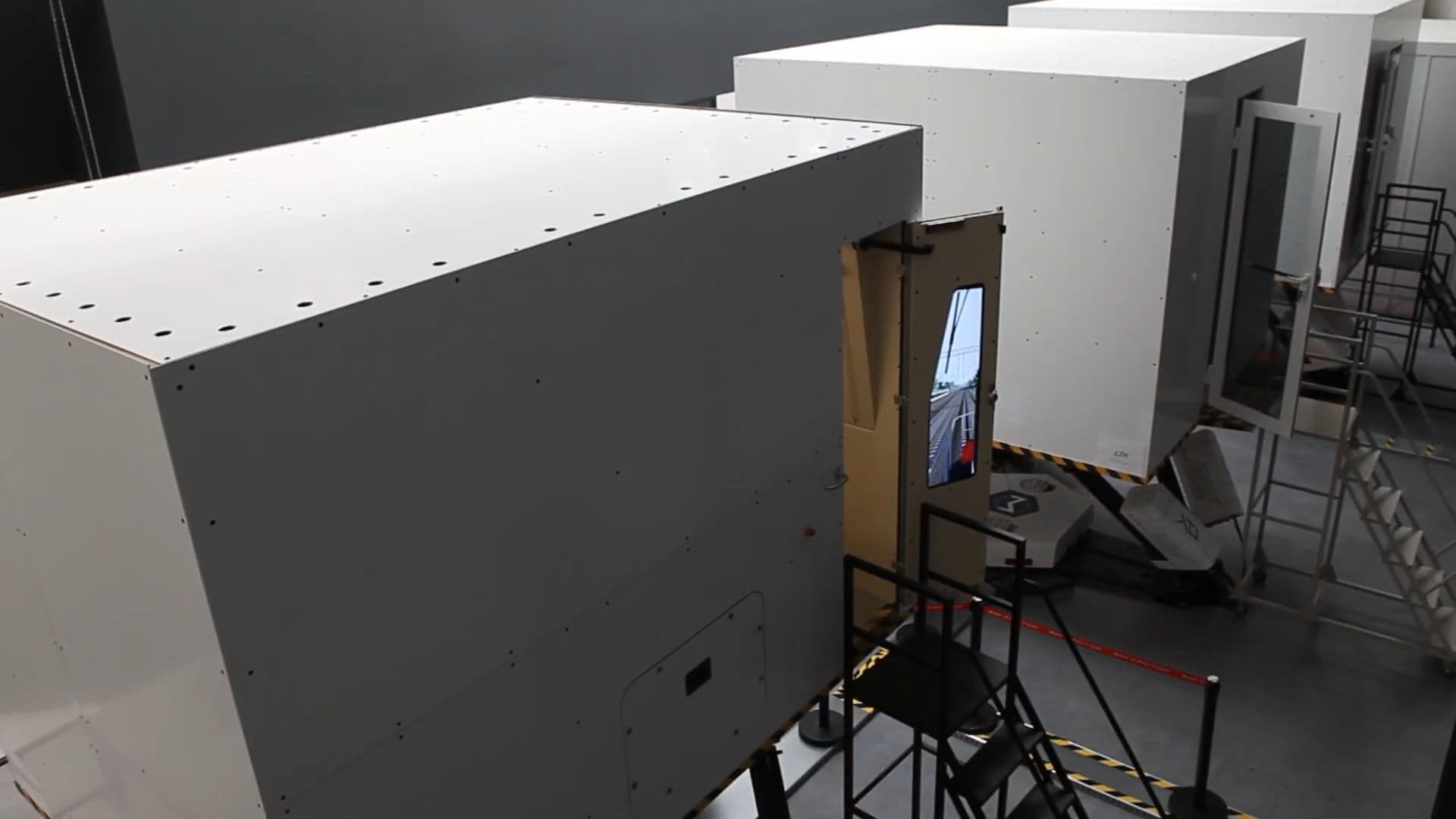 Railway Vehicle Simulators on the PS-6TL-1500 motion platform - photo 2