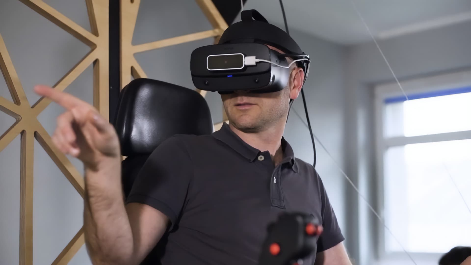 VR Crane Simulator on the PS-3TM-350 motion platform - photo 1