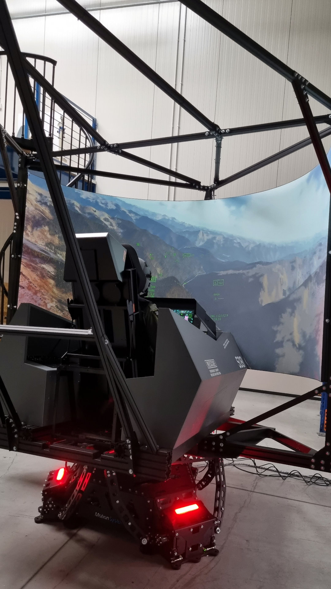 Viper Wing F-35 simulator for pilot training and entertainment
