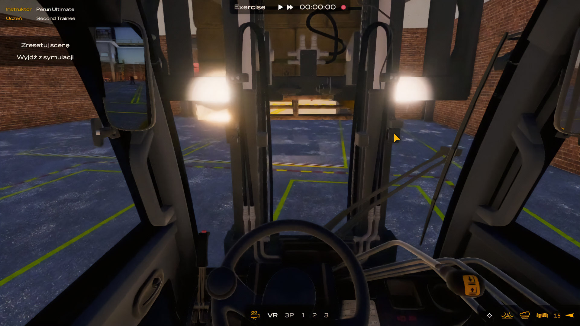 VR forklift simulator used for operator examinations at UDT