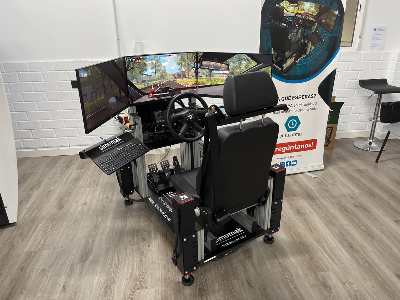 Simescar Lite 3DOF motion platform based on linear actuators