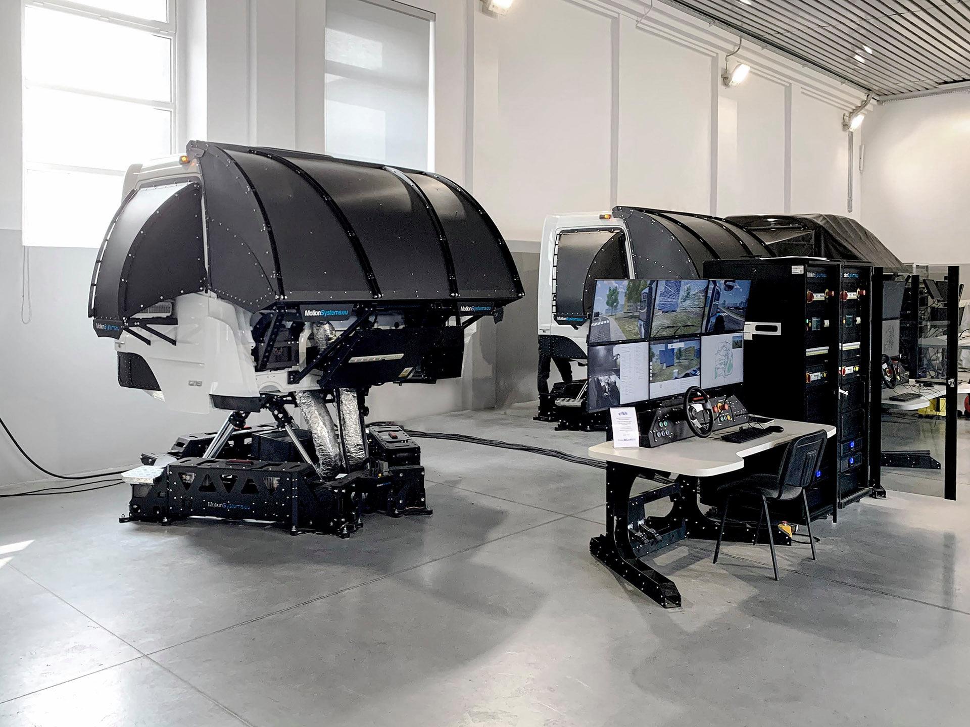 TS-10 truck driving simulator